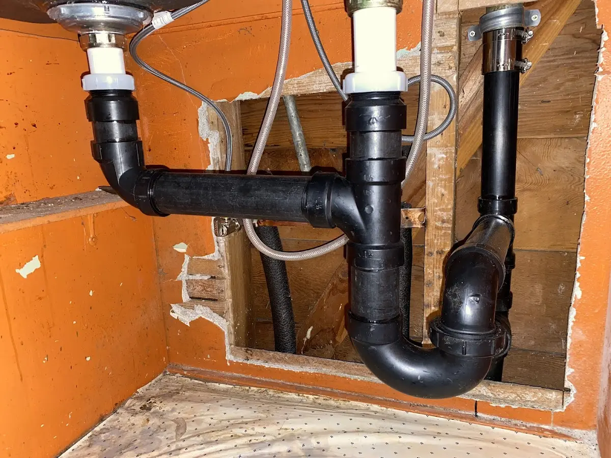 Professional Pipe Bursting equipment and tools on the job in Barling